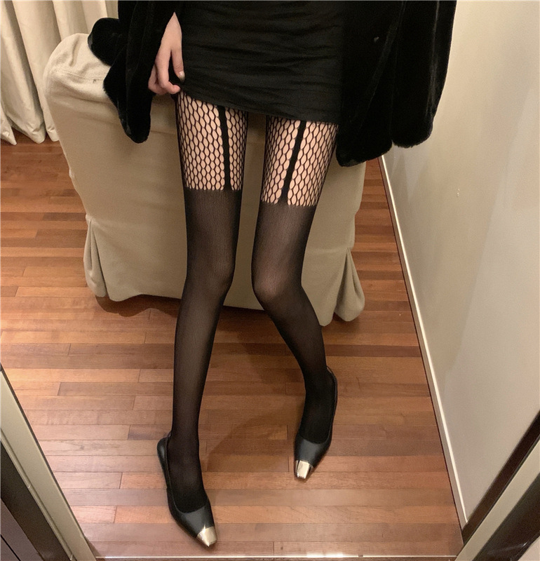Veysira Banded Garter-Style Stockings