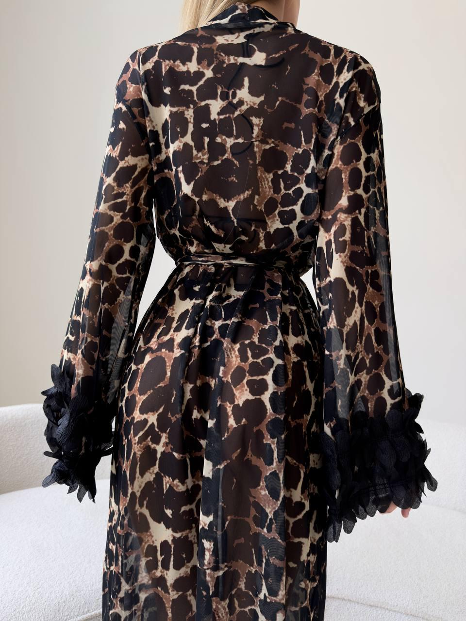 Veysira Leopard-Print Robe with Feather-Look Cuffs - Image 2