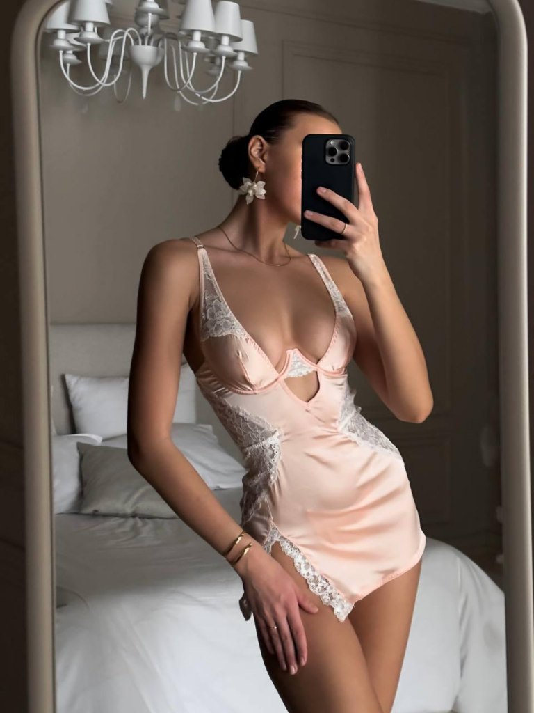 Veysira Satin-Look Lace-Panel Keyhole Chemise